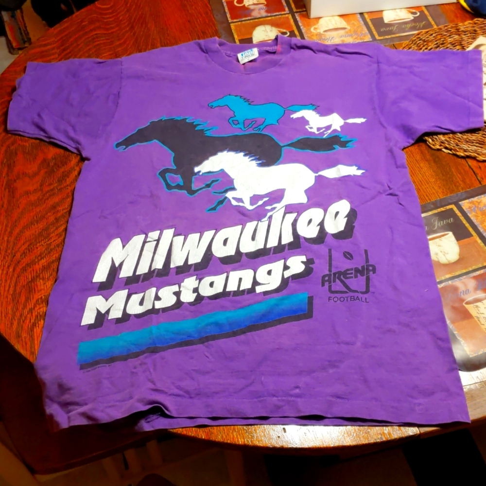 Vintage Milwaukee Mustangs XL T Shirt